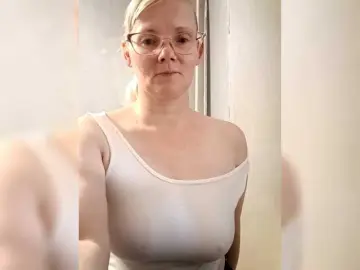 Sweetie454  live sex cam