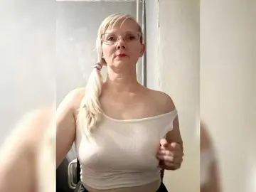 Sweetie454  live sex cam