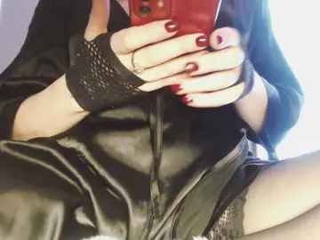 Va-len-cia  live sex cam