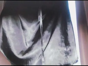 Va-len-cia  live sex cam