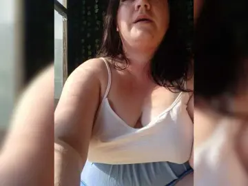 AnnaVictoriaa  live sex cam