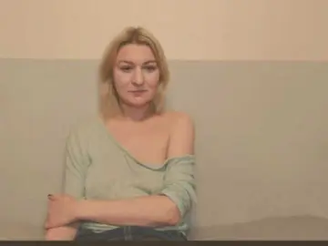 Bonniee  live sex cam