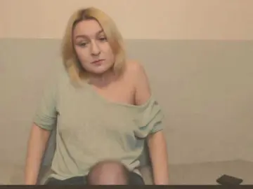 Bonniee  live sex cam