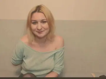 Bonniee  live sex cam