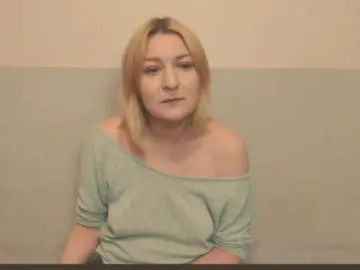 Bonniee  live sex cam