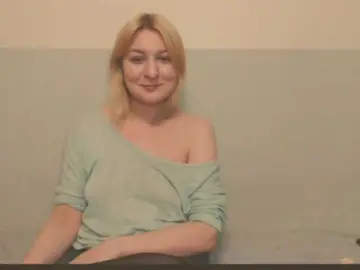 Bonniee  live sex cam