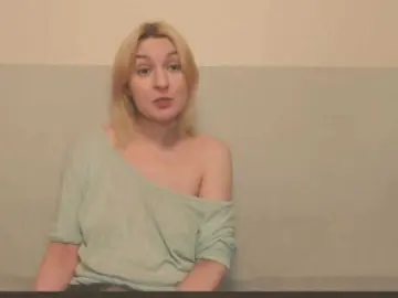 Bonniee  live sex cam