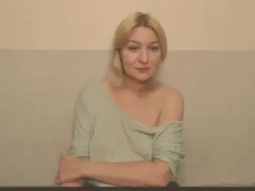 Bonniee  live sex cam