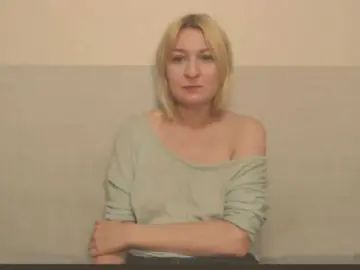 Bonniee  live sex cam