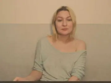 Bonniee  live sex cam