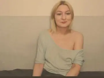 Bonniee  live sex cam