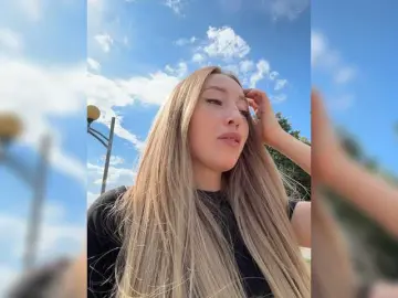 KiraBlake  live sex cam