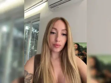 KiraBlake  live sex cam