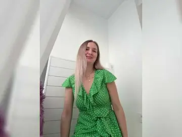 Leila1313  live sex cam