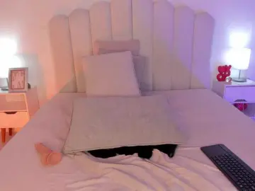 Raven-Blackk  live sex cam