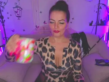 SelenaOlson  live sex cam