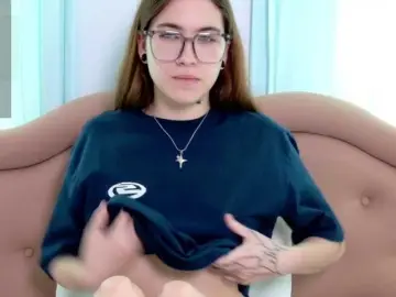 Sun-and-Luna  live sex cam