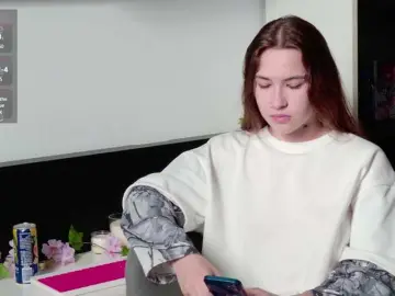 Sun-and-Luna  live sex cam