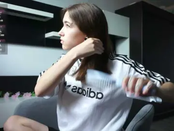 Sun-and-Luna  live sex cam