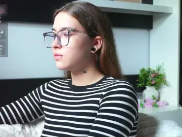 Sun-and-Luna  live sex cam