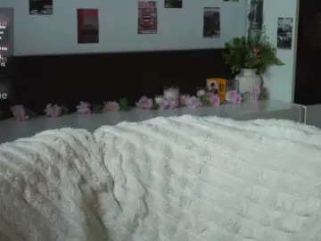 Sun-and-Luna  live sex cam