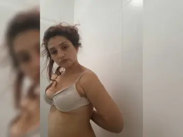 Susanzinkora  live sex cam