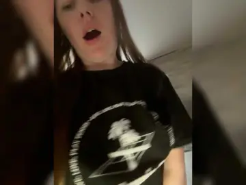 Mintgirl  live sex cam