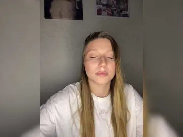 KamilaVan  live sex cam