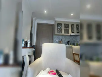 Linnea-67  live sex cam