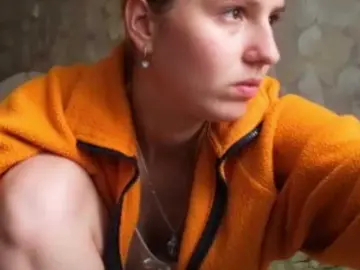 SandyJehlicka  live sex cam