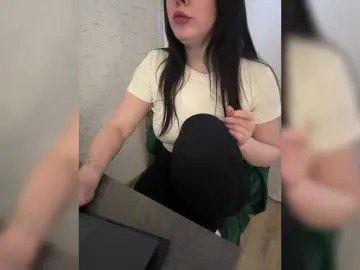 AdalineRedWeb  live sex cam