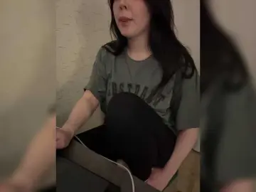 AdalineRedWeb  live sex cam