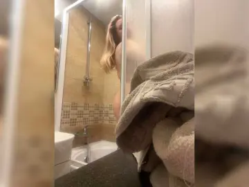 Afrodita2000a  live sex cam