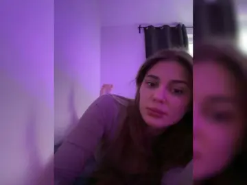 Alisa3  live sex cam