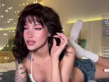 AllweNEEDisLOVE  live sex cam