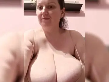 LadyAlma  live sex cam