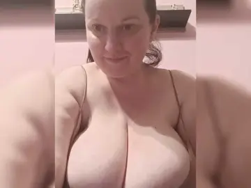 LadyAlma  live sex cam