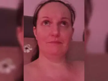 LadyAlma  live sex cam