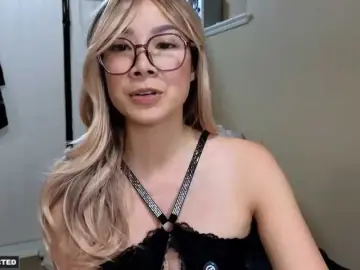 Lilshyazn  live sex cam