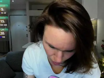 LisaDaniels  live sex cam