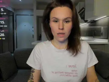 LisaDaniels  live sex cam