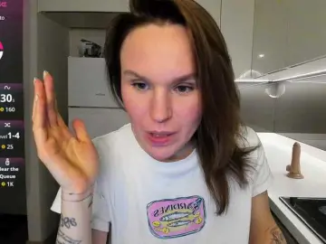 LisaDaniels  live sex cam