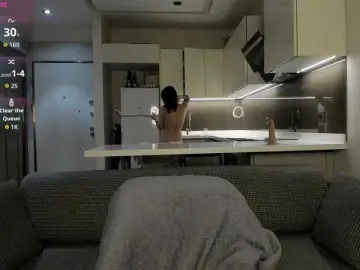 LisaDaniels  live sex cam