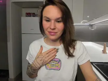 LisaDaniels  live sex cam