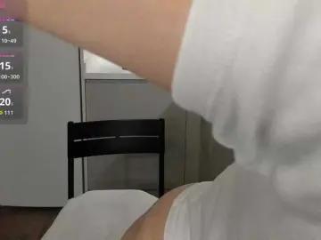 LisaDaniels  live sex cam