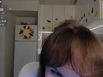 LisaDaniels  live sex cam