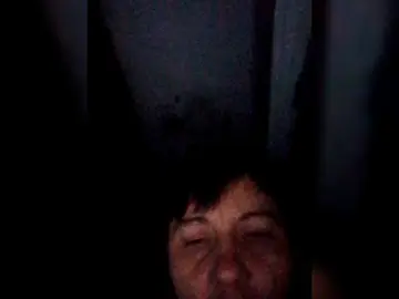 LusiaD  live sex cam