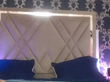 TinnaTaylor  live sex cam