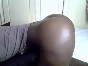 Desirdoll23  live sex cam