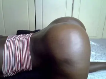 Desirdoll23  live sex cam